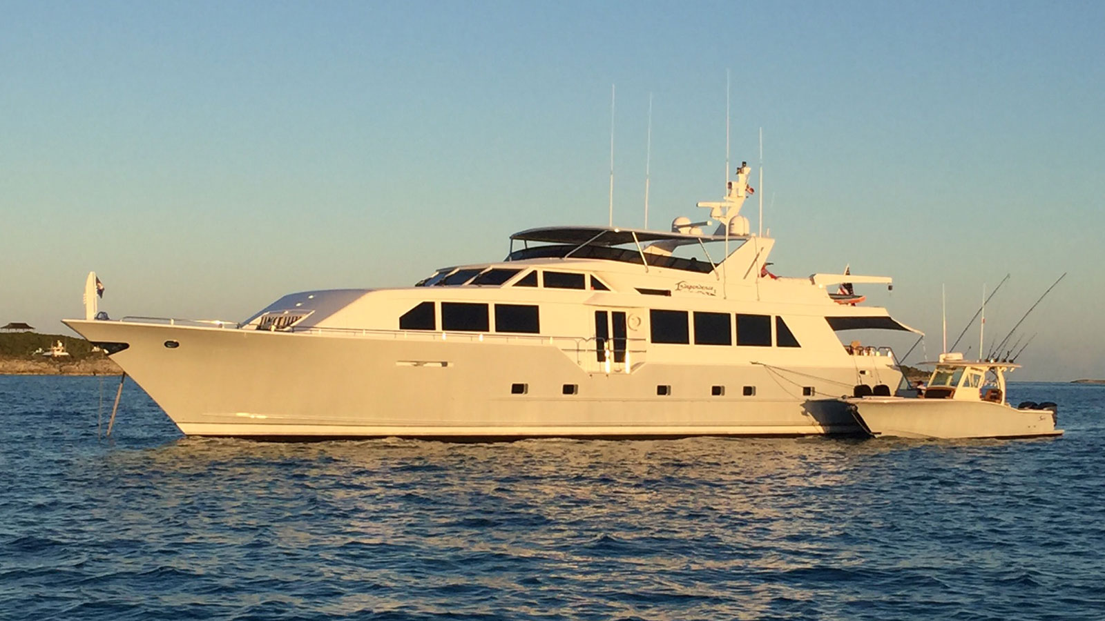 independence yacht charter